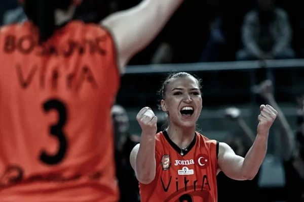 Milli Voleybolcu Meliha Diken, Eczacıbaşı Dynavit Kadrosuna Geri Döndü